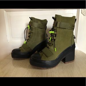 Suede Chuck Taylor All Star GR82